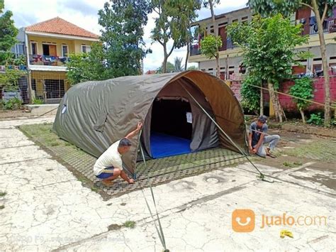 Tenda Lorong Rofi Di Kota Bandung Jawa Barat