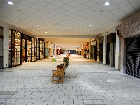 The Last Days Of Crossroads Mall Omaha Ne Dblackwood Flickr