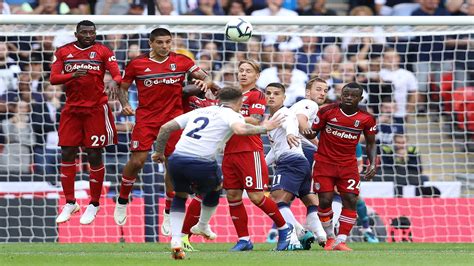 Hotspur f.c)‏، ويقع مقره في شمال العاصمة الإنجليزية لندن. نجم توتنهام يهزّ شباك فولهام بهدف عالمي