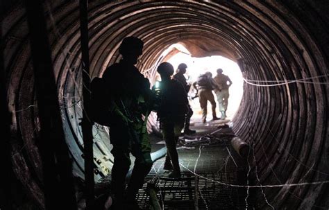 Voici à Quoi Ressemble Le Plus Grand Tunnel Sous La Bande De Gaza Selon Larmée Israélienne