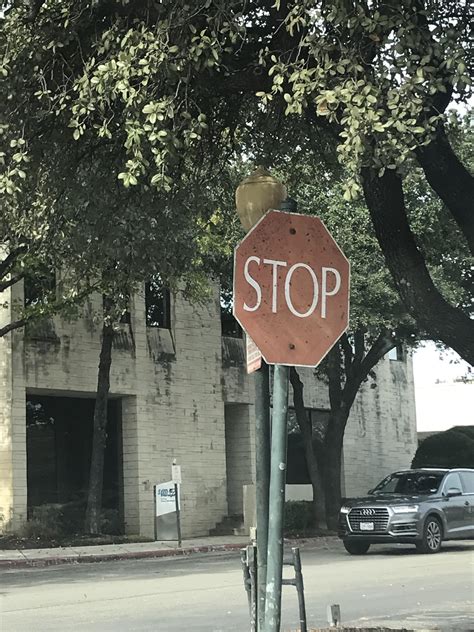The Font Of This Stop Sign Mildlyinteresting