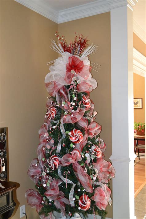 How To Decorate A Christmas Tree With Mesh Elegant Finished The