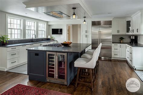 3 Custom Kitchen Island Ideas for Your Home Renovation