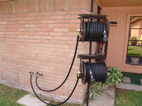 Dual Swiveling Pole Mounted Garden Hose Reels 10 Steps With Pictures