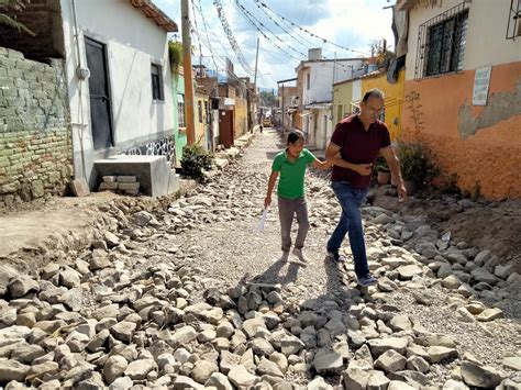 No workers or end to construction on Iturbide Street San Juan Cosalá