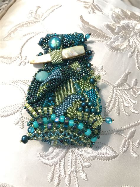 Pin By Ibolya Bark Czi On Beaded Freeform Jewelry Beaded Embroidery