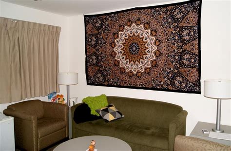 Choose your favorite dorm tapestries from thousands of available designs. Cool Tapestries for Dorm Rooms | Bohemian dorm rooms, Room ...