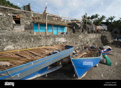 Batanes Filipinas Marzo 282015 Un Estilo Colonial Una Vieja Casa En étnicos Ivatan Sabtang