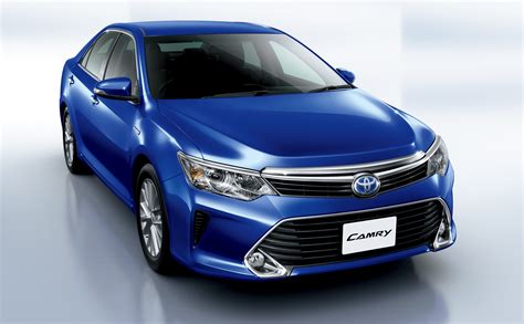 Toyota Camry Hybrid Facelift Unveiled In Japan
