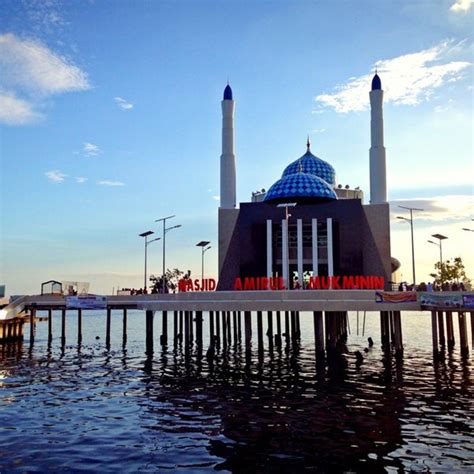 Gambar Masjid Terapung Makassar Gambar Barumu