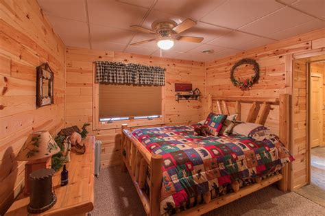 Why Knotty Pine Is Prefect For Your Bed And Breakfast