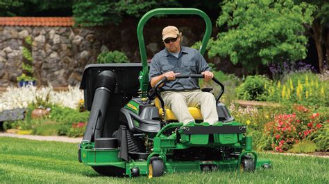John Deere Reveals Its First All Electric Riding Mower Ph