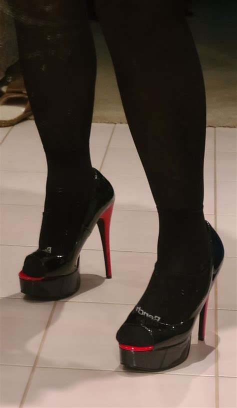 why do straight men love to wear high heels quora