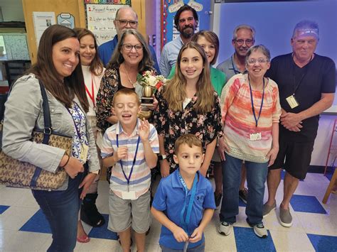 Johnston Middle School Teacher Wins ‘golden Apple Warwick Beacon