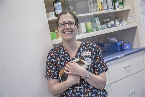 Dr Vicky Brownlie The Unusual Pet Vets