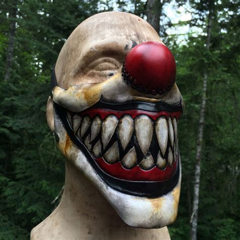40 Scary Clown Masks Creepy Clown Mask Ideas Awesome