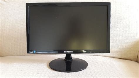 Sprzedam Monitor Samsung Led 185 Model S19c150f