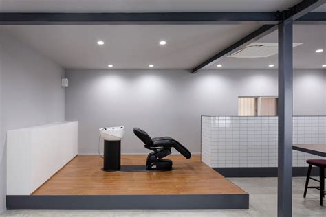 Hair Salon In Japan By Hidenori Tsuboi Architects Hair Salon Space
