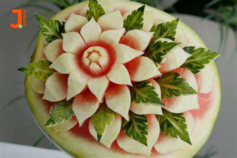 Easy Watermelon Carving To Make At Home Fruit Carving For Beginners Youtube Fruit Carving