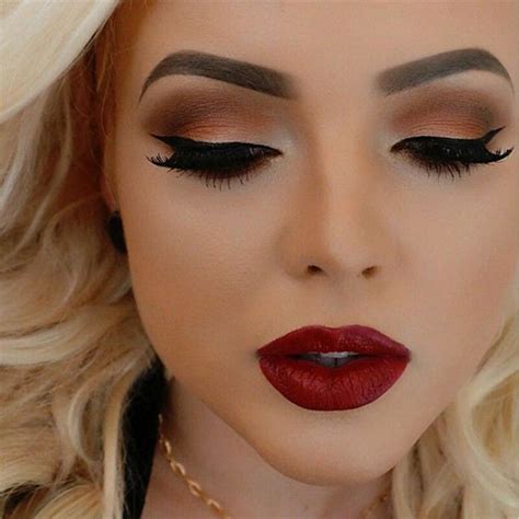 12 Christmas Themed Makeup Looks And Ideas For Girls And Women 2015