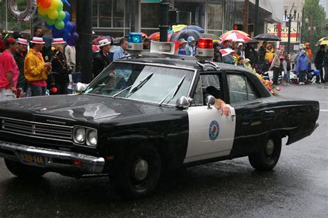 There are even fewer states that have minimum sales tax rates below 5%. File:Old portland police car.jpg - Wikipedia