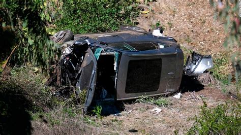 Here S What We Know About Tiger Woods Car Wreck And Injuries CNN