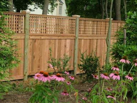 For handyman and diy type. Here's a privacy fence with a short section of lattice panels on the top. | Backyard fences ...