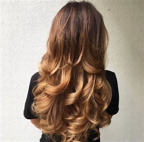 Hairdressers Defend The Curly Blow Against Claims Its Dated And Tacky