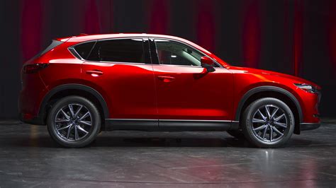 A new standard infotainment screen, more equipment for the volume touring model. 2017 Mazda CX-5 unveiled in LA - photos | CarAdvice