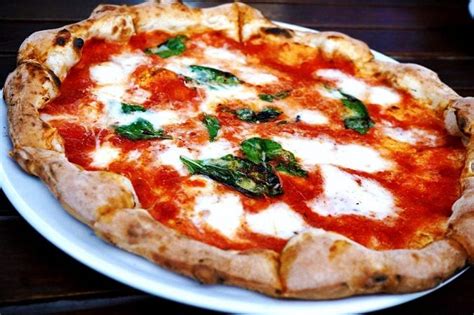 Italian vogue named pizzeria la notizia one of the best representations of true napoletana tradition to arrive at this list of italy's best pizzas, we took into account all of the elements that make the pizza. Fun Food Facts From Around the World - Loveholidays.com