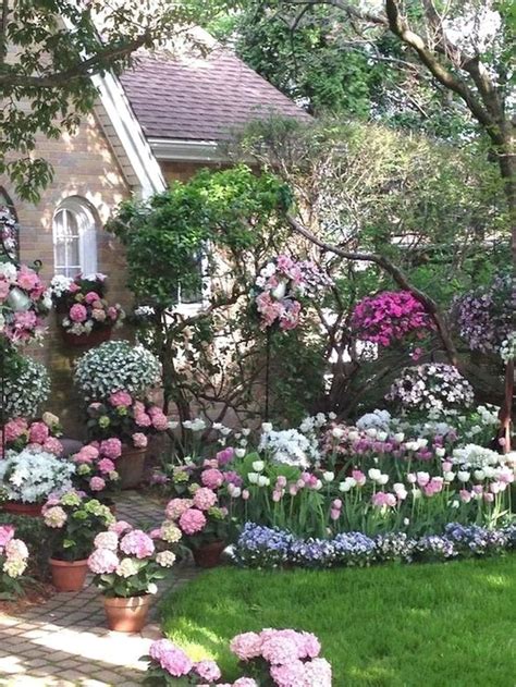 50 Beautiful Flower Garden Design Ideas 46 Homedecordiydesign
