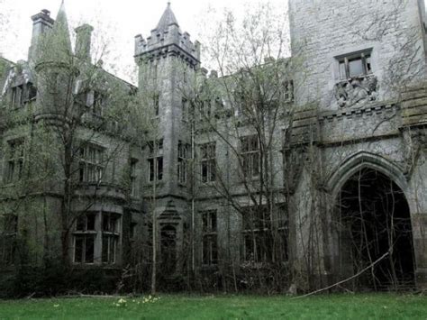 A Hauntingly Beautiful Abandoned Castle In Belgium 44