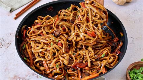 Asian Vegetable Stir Fry Noodles Vegan Lo Mein Elavegan