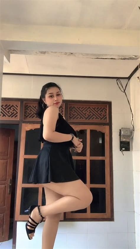 Janda Gemoy Cantik Tante Bohay Tiktok Goyang Hot Bigo Live By Trends Modification