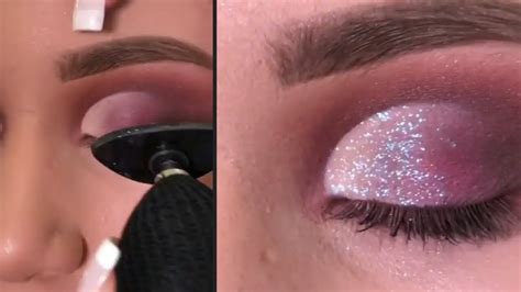 amazing trick to apply glitter eyeshadow quickly youtube