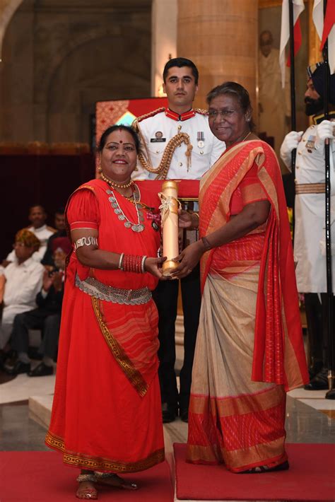 Singers Usha Barle Suman Kalyanpur Receive Padma Awards Theprint