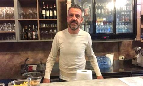 Welcome to the official oggy youtube channel! La storia di FRANCESCO FLACHI: oggi è un ALLENATORE ...
