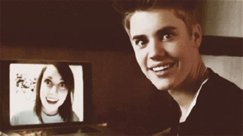Overly Attached Girlfriend Justin Bieber Lmfao Gif Find On Gifer