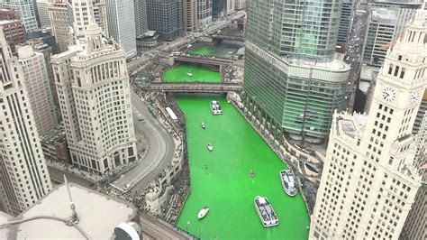 Chicago River Dyed Green For St Patricks Day Youtube