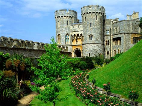 Royal Windsor Castle Windsor England 1070 Rtartarianarchitecture
