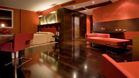 Hotel Inspired Red Bedroom In 2020 Hotel Interior Design Hotel