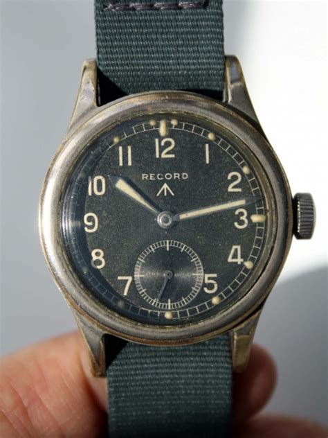 One attribute which differentiates some of tutima's chronographs. c1945 WW2 Record British Army Officers Watch with Military ...