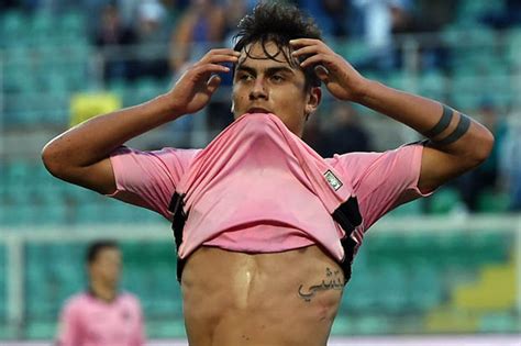 Paulo dybala, come ci racconta lui stesso nell intervista in edicola, tiene i piedi ben piantati per terra. ᐅ Tatuajes de dybala ⚡️ » Tatuajes & Tattoos