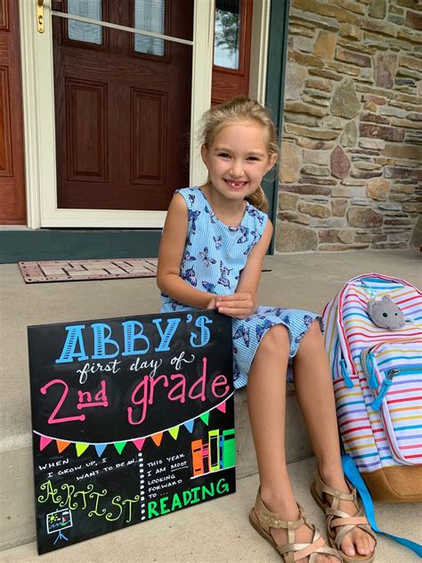 Sadie And Ryans Blog Abbys First Day Of 2nd Grade