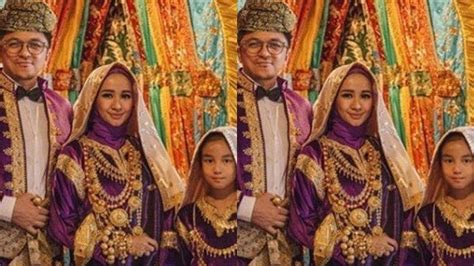 Di dunia ini ada orang yang kehidupannya miskin dan ada juga yang hidup kaya raya, sebenarnya apa hikmah dibalik ini semua? Bongkar Sikap Engku Emran Selama Nikah, Laudya Cynthia ...