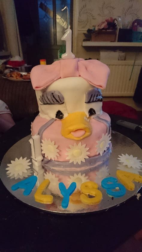 Daisy Duck Birthday Cake Duck Birthday Daisy Duck Birthday Cake