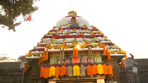 Bhubaneswars Lingaraj Temple Shines Bright On Maha Shivratri Editorji