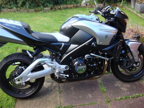 The response to the throttle and. motorcycles: Read the latest used Suzuki B-king 1300