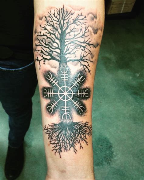 Tree Of Lifeaegishjalmur Yggdrasil Tattoo Norse Tattoo Viking