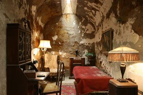 Pictures Of 5 Most Luxurious Prison Cells Christine Odonnell